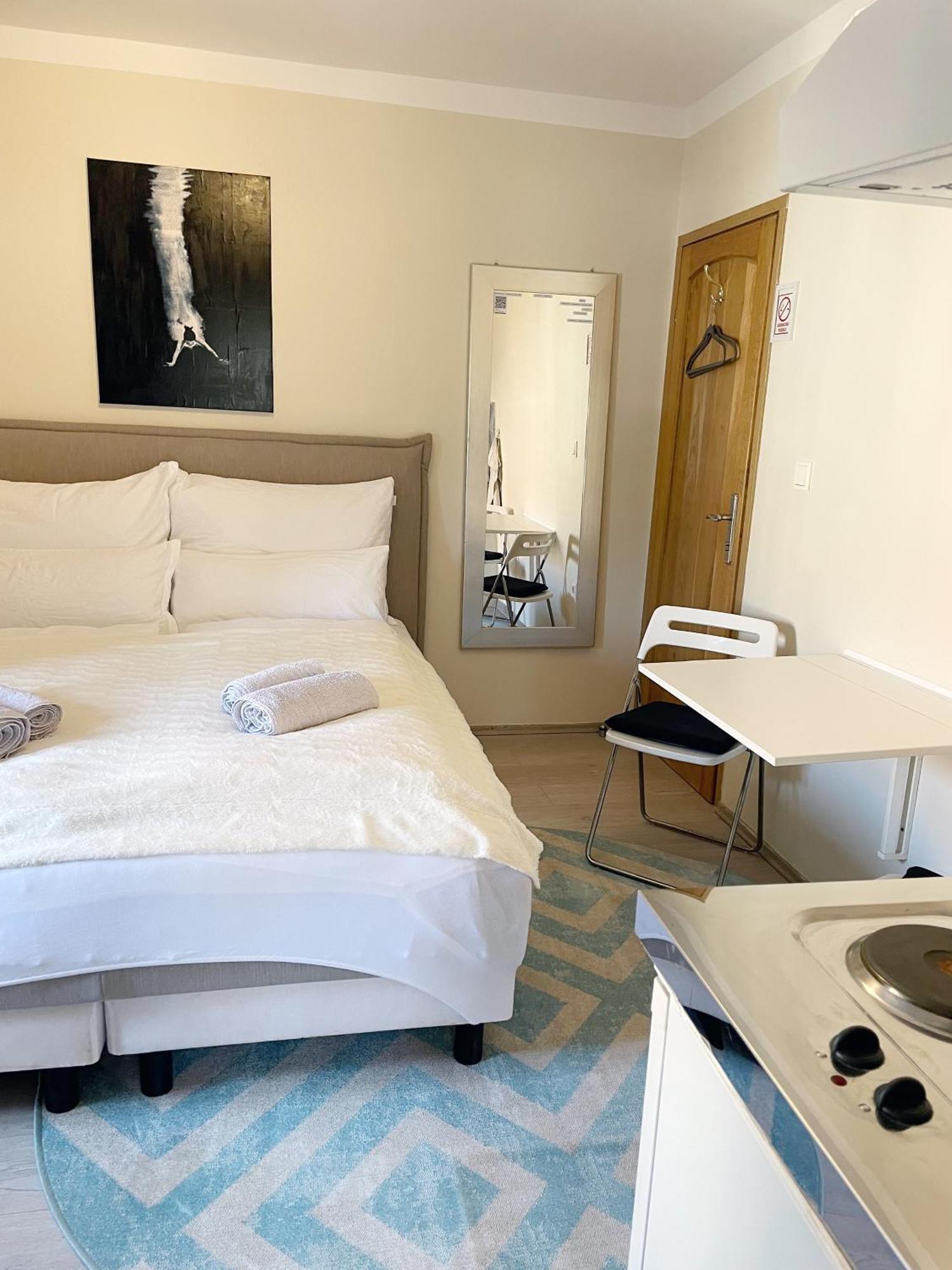 Fredys Apartments Stari Grad  Esterno foto